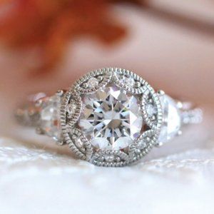 *NEW 925 Silver Diamond Halo Engagement Ring A